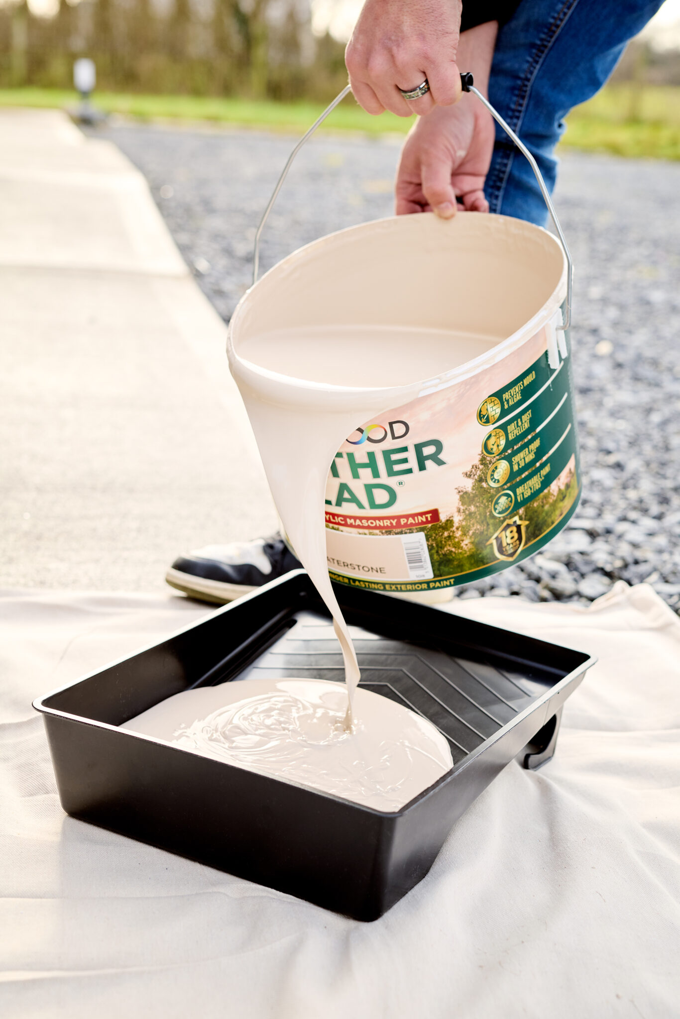 How to paint an exterior wall